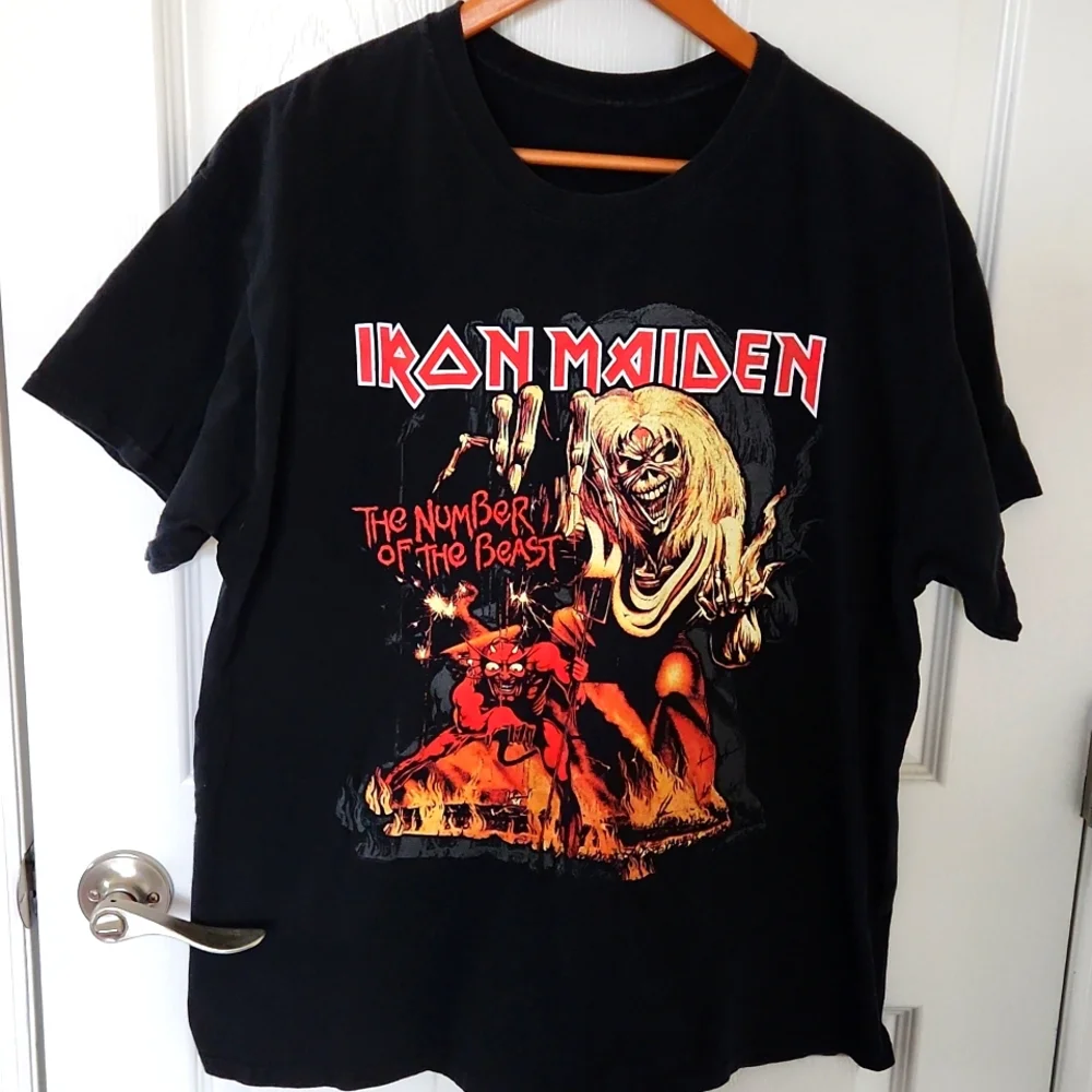 Iron Maiden Heavy Metal T-shirt Tee Unisex XL the number of the beast 1982 2015